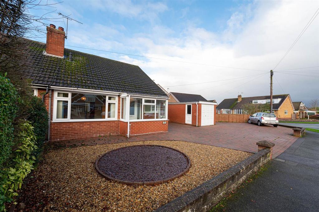 Belmont Avenue, Sandbach 2 bed semidetached bungalow for sale £219,500