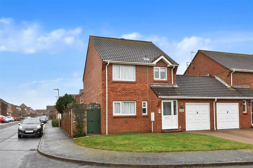 Blakes Way, Eastbourne 3 bed detached house £395,000