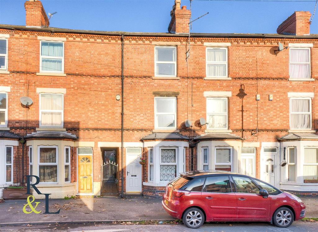 Wilford Crescent West, Nottingham 3 bed terraced house £185,000