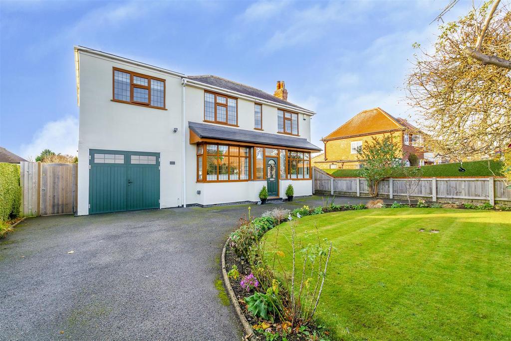 Cator Lane North, Chilwell, Nottingham 5 bed detached house £550,000