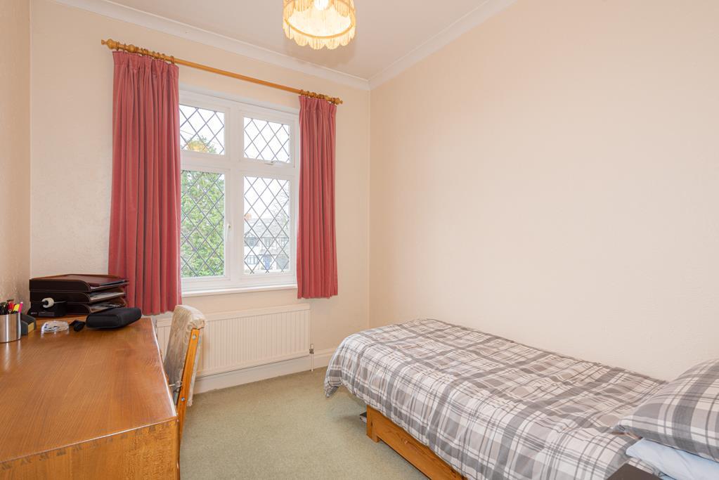 Bed 4.jpg