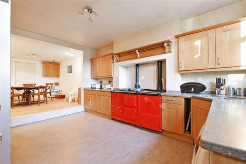 67 Harcourt Road, Sheffield, S10 1DH