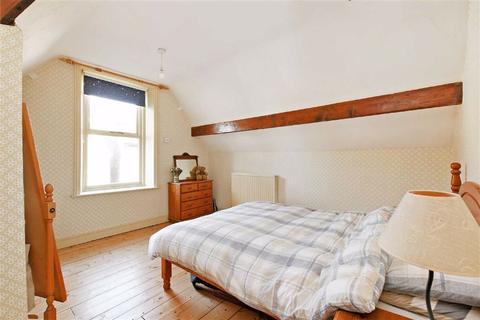 67 Harcourt Road, Sheffield, S10 1DH
