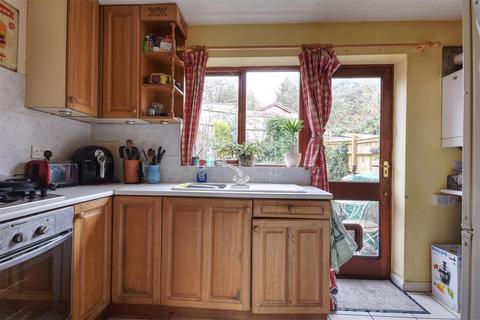 24 Mistley Close, Bexhill-on-sea, TN40 2TD