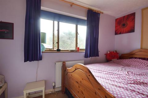 24 Mistley Close, Bexhill-on-sea, TN40 2TD