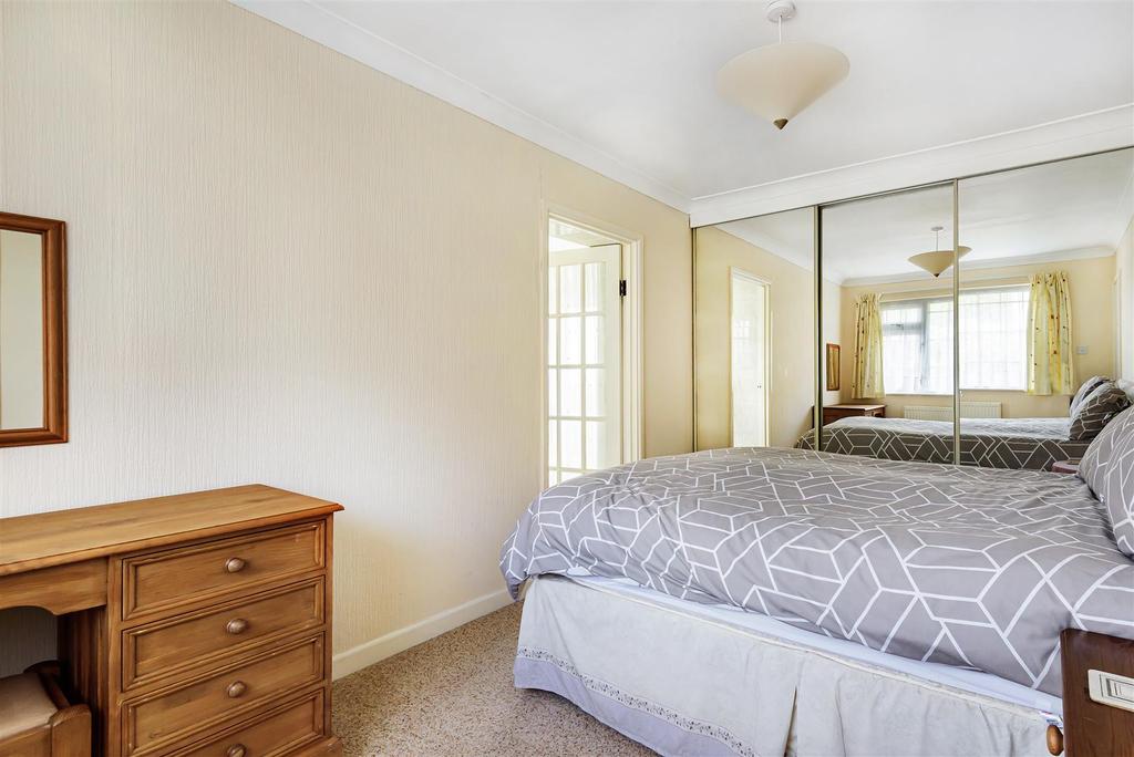Bedroom (2).jpg