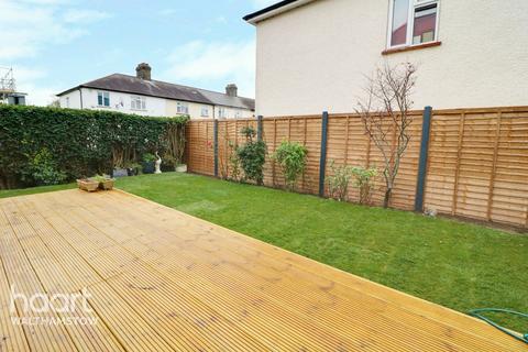 1a Shaw Square, London, E17 5JB