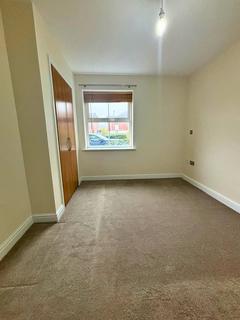 2 bedroom flat to rent, Carlton Boulevard, Lincoln, LN2