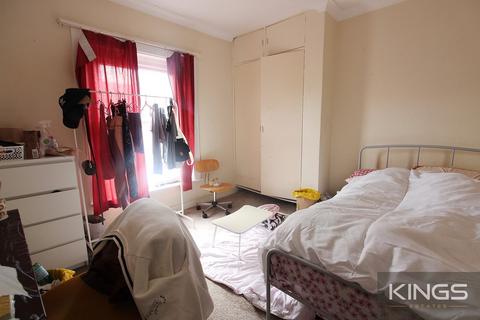 4 bedroom flat to rent, Methuen Street, Southampton