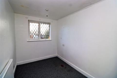 19 Burnside Gardens, Walsall, WS5 3LB