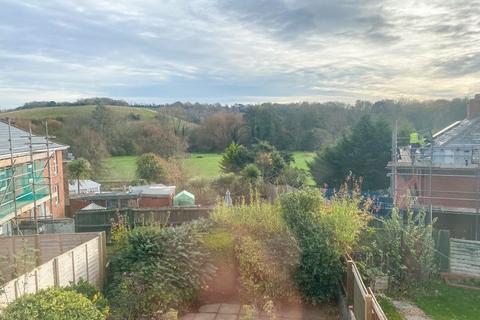 133 Chestnut Avenue, Exeter, EX2 6DN