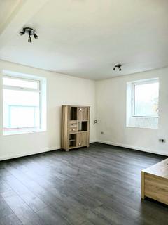 2 bedroom apartment to rent, Manchester Road, Hyde