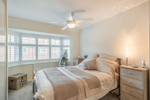 3 Clay Place, Halling, Rochester, ME2 1FN