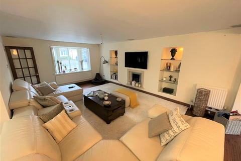 8 The Oasis, Glenfield, Leicester, LE3 8QS