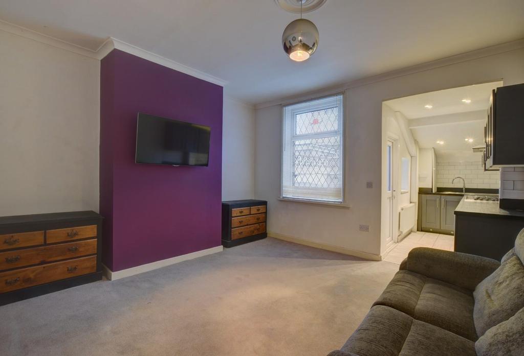 Rosegrove Lane, Burnley 3 bed terraced house £105,000