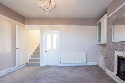 2 bedroom end of terrace house for sale - Cleckheaton Road, Oakenshaw, BD12 7AT