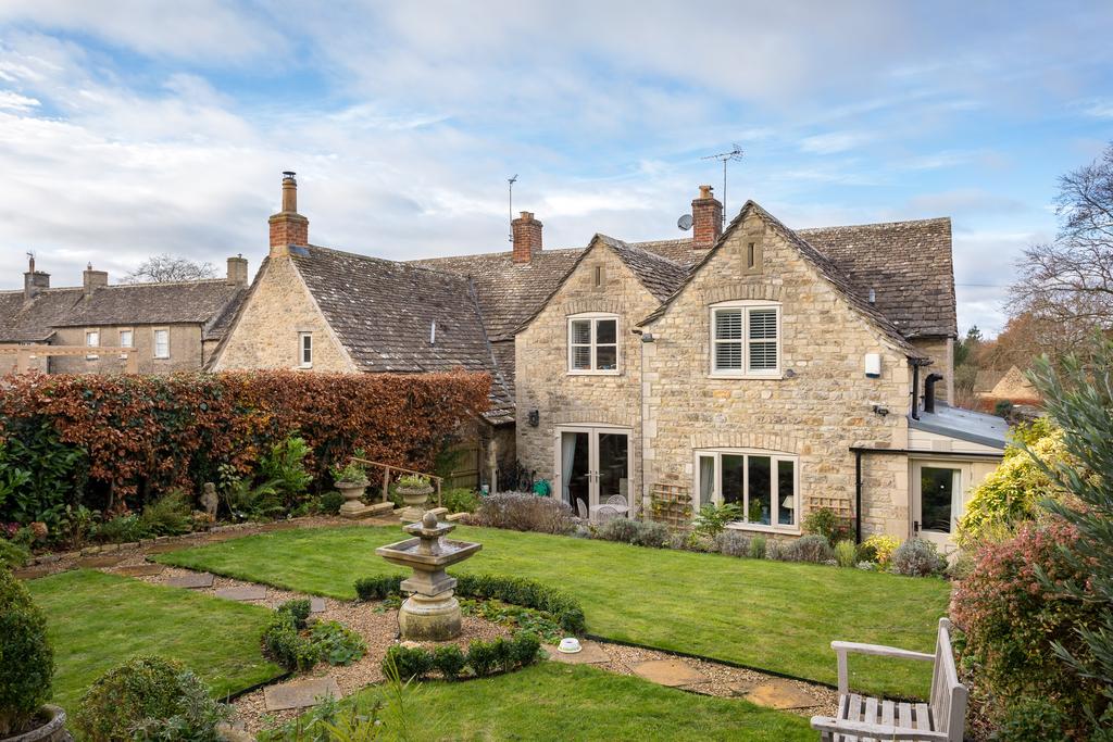 Hill Cottage, Poulton, GL7 5 HW, for sale with Sharvell Property, The Cotswold Estate Agency.
