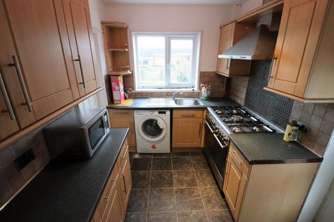 3 bedroom semi-detached house to rent, Columbia Way, Blackburn, BB2