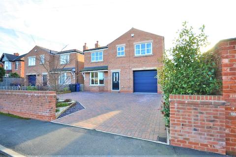 2b Middlebrook Lane, Thorne, Doncaster, DN8 5LB