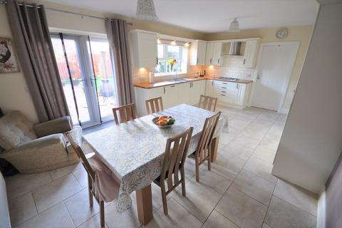 2b Middlebrook Lane, Thorne, Doncaster, DN8 5LB