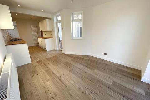 14 Gloucester Avenue, Northampton, NN4 8QE