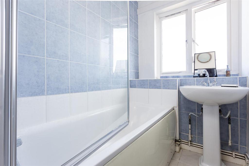 The Beckers Rectory Road N16 7 QT 015.jpg