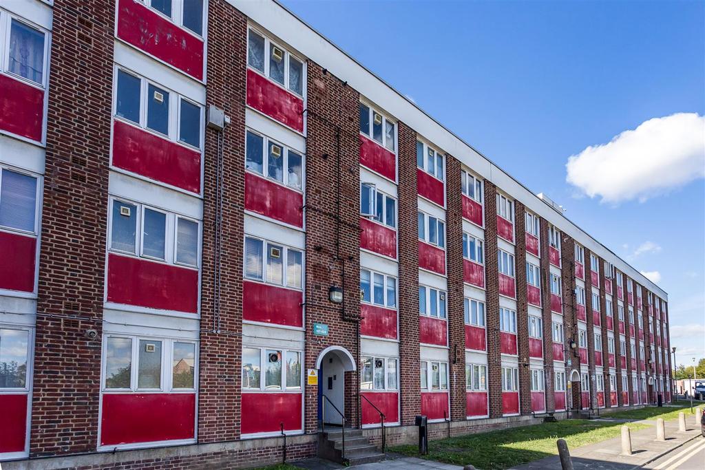 The Beckers Rectory Road N16 7 QT 017.jpg