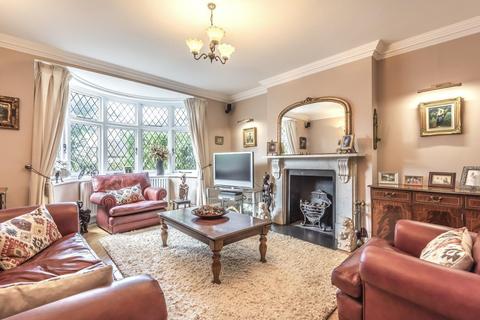 49 Carbery Avenue, London, W3 9AD