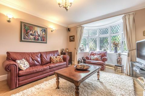 49 Carbery Avenue, London, W3 9AD