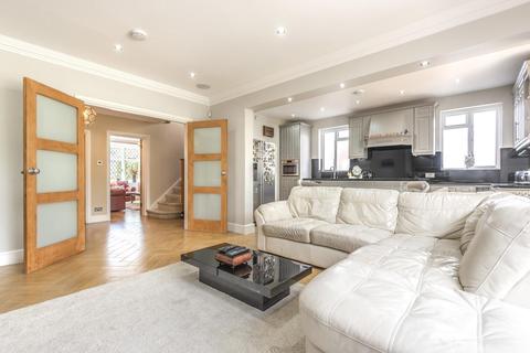 49 Carbery Avenue, London, W3 9AD
