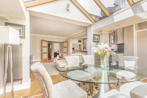 49 Carbery Avenue, London, W3 9AD