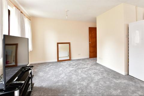 34a Bishops Close, Nettlestead, Maidstone, ME18 5ES