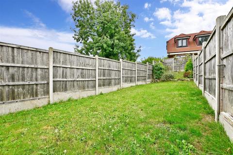 34a Bishops Close, Nettlestead, Maidstone, ME18 5ES