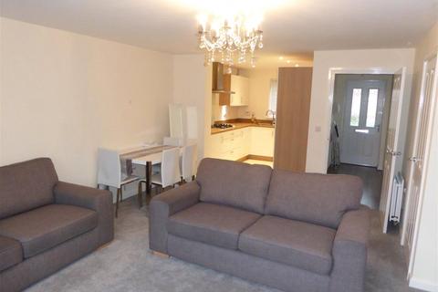 3 bedroom semi-detached house to rent, Sorbus Avenue, Hadley, Telford, Shropshire, TF1