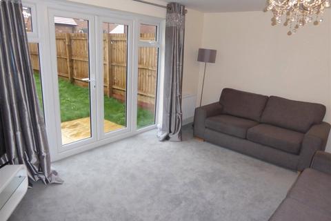 3 bedroom semi-detached house to rent, Sorbus Avenue, Hadley, Telford, Shropshire, TF1