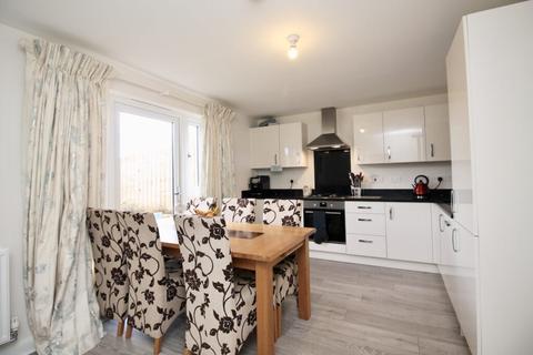 7 Ailsh Crescent, Glasgow, G33 1BL