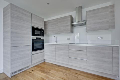 Flat 4, Taggs House, 42 Summer Road, Thames Ditton, KT7 0QQ