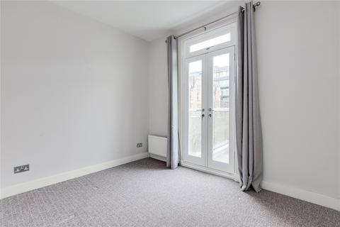 2 bedroom flat to rent, Arlington Gardens, Chiswick, London