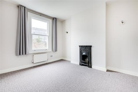 2 bedroom flat to rent, Arlington Gardens, Chiswick, London