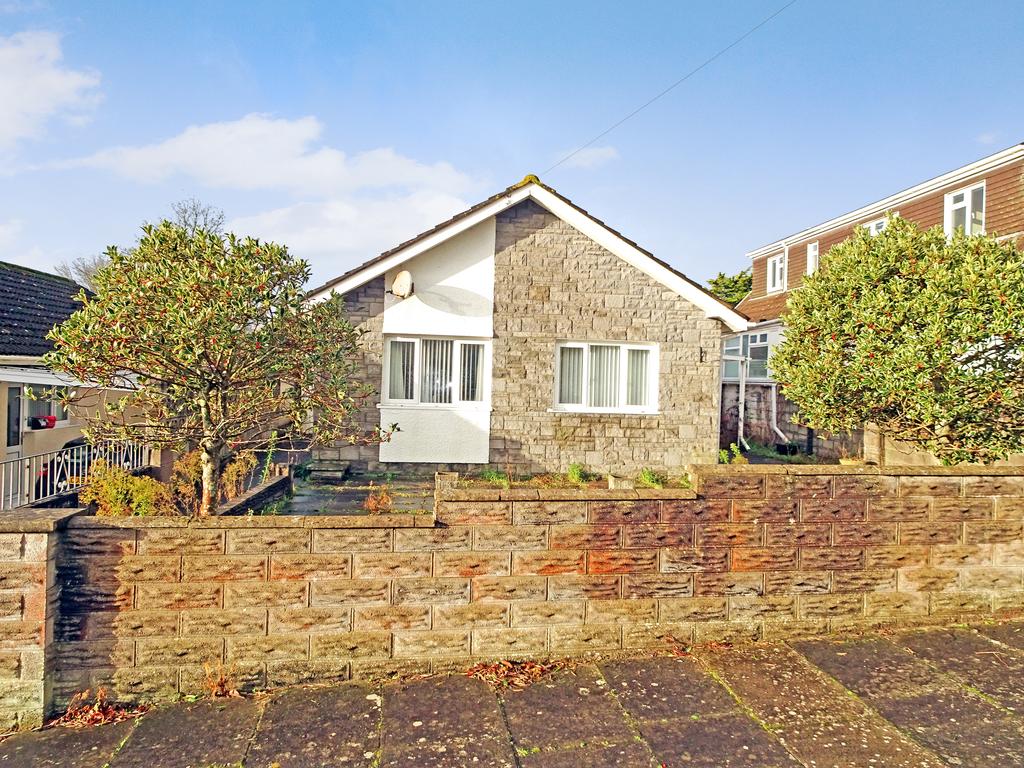 ASHGROVE, NEWTON, PORTHCAWL, CF36 5AW 2 bed detached bungalow £275,000