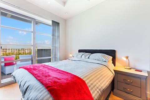 Studio to rent, Kent Building, London City Island, London, E14