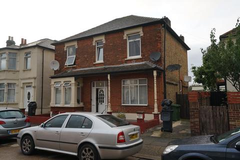 9 Whalebone Grove, Romford, RM6 6BU