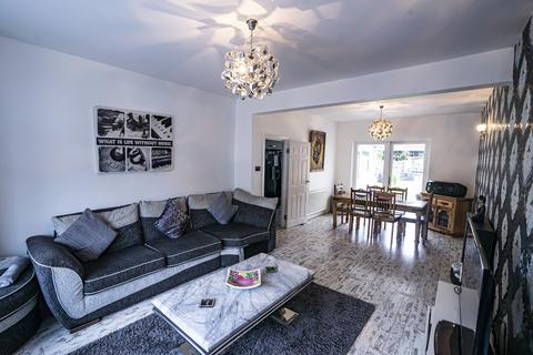10 Willow Road, Romford, RM6 6UT