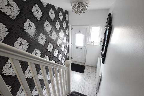 10 Willow Road, Romford, RM6 6UT