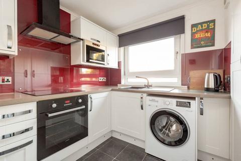 26/2 Blackie Road, Edinburgh, EH6 7NB