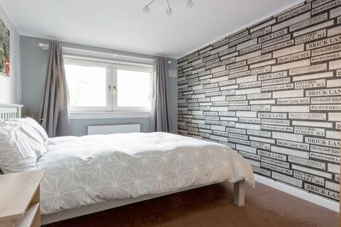 26/2 Blackie Road, Edinburgh, EH6 7NB