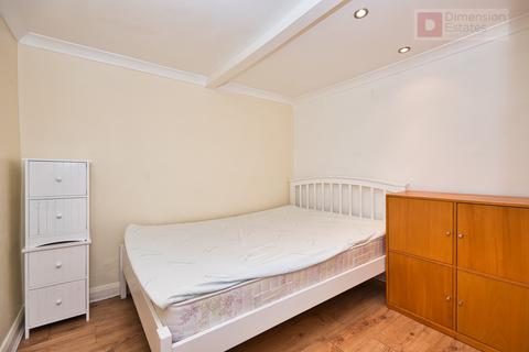 Studio to rent, Gunton Road, Upper Clapton, Hackney, London, E5