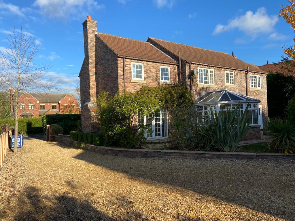 Knaith Hill, Knaith, Gainsborough... 5 bed detached house £650,000