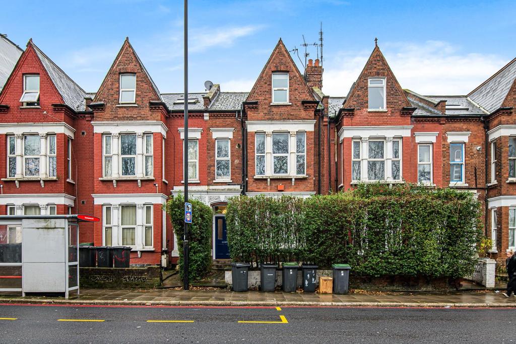 Archway Road, Highgate 1 bed flat for sale £350,000