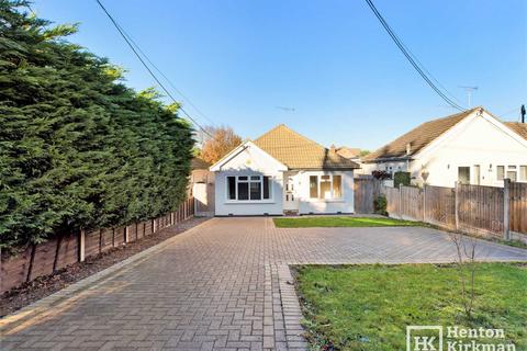 3 bedroom detached bungalow for sale - London Road, Wickford